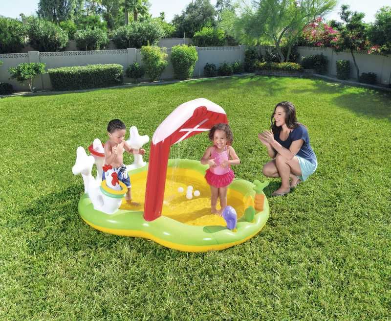 Игровой бассейн 175х147х102см "Ферма" с фонтаном и игрушками, 121л, от 2 лет