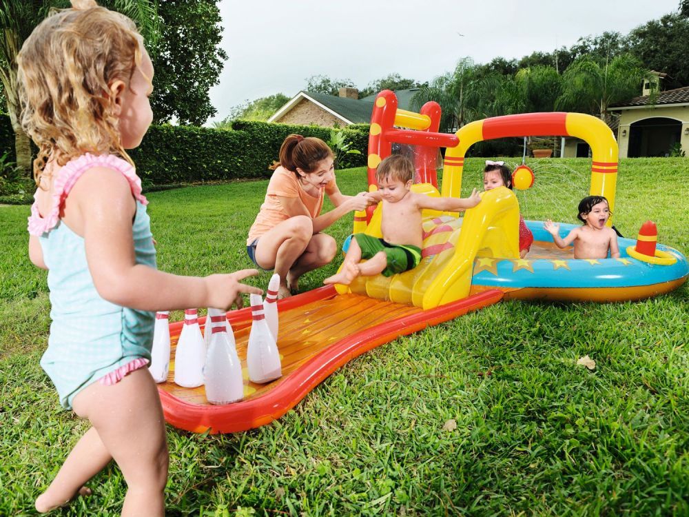 Игровой центр 435х213х117см "Маленькие чемпионы" с разбрыз., горкой и игрушками, 314л, от 2 лет