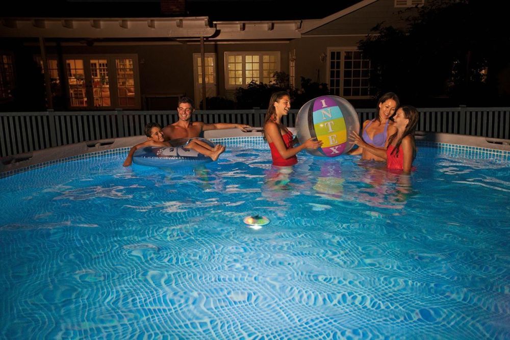 Плавающая подсветка на солнечной батарее