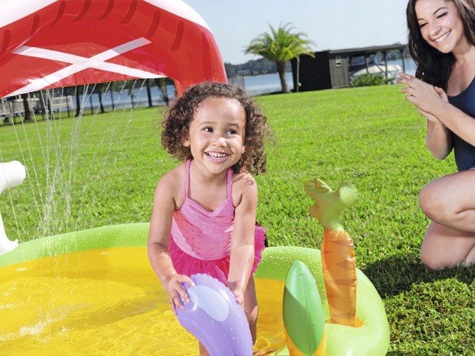 Игровой бассейн 175х147х102см "Ферма" с фонтаном и игрушками, 121л, от 2 лет