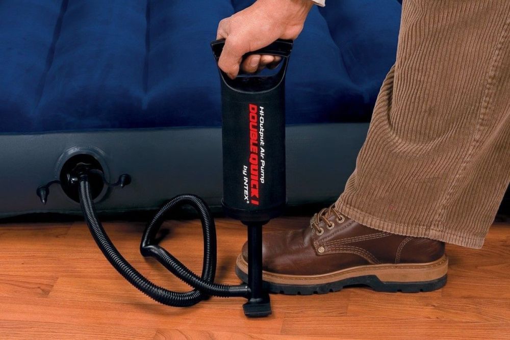 Плавающий холодильник 122х97см "Mega Chill 2" с подстаканниками